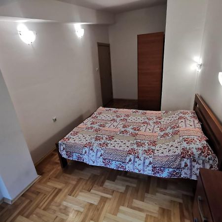 Zagrebska Flat Leilighet Skopje Eksteriør bilde