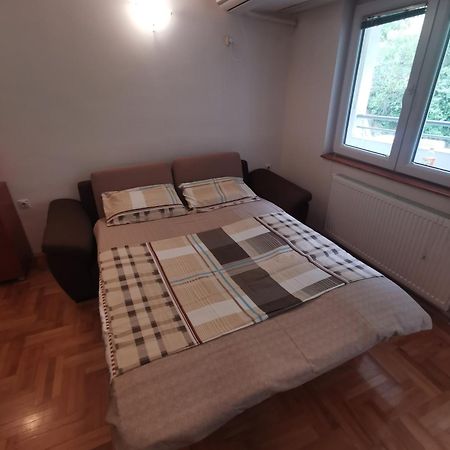 Zagrebska Flat Leilighet Skopje Eksteriør bilde